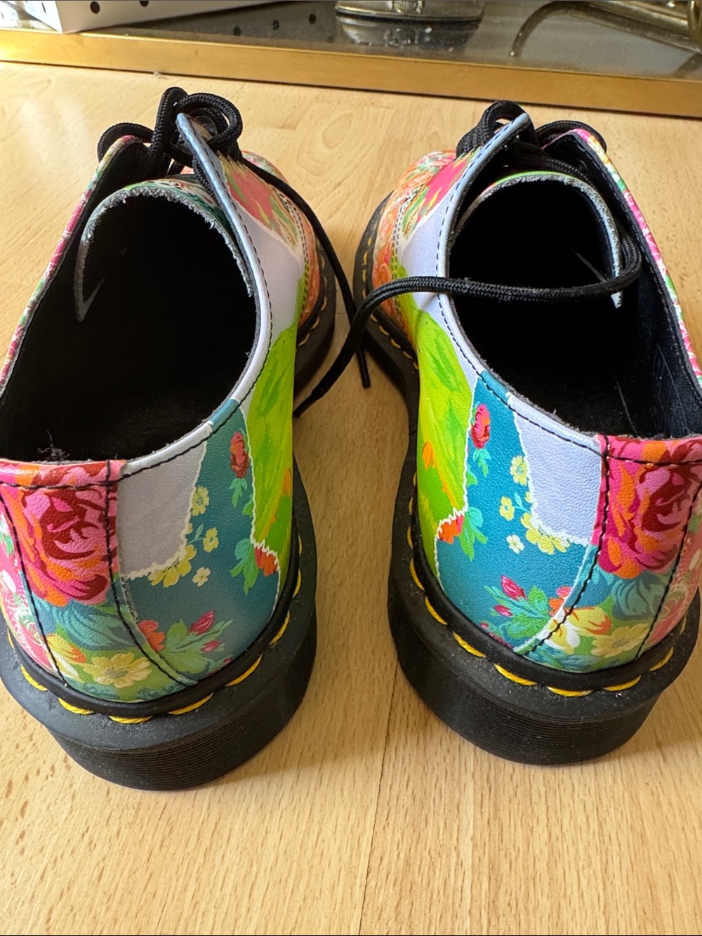 Dr. Martens DAZE SMITHS Shoes - Picture 6 of 8